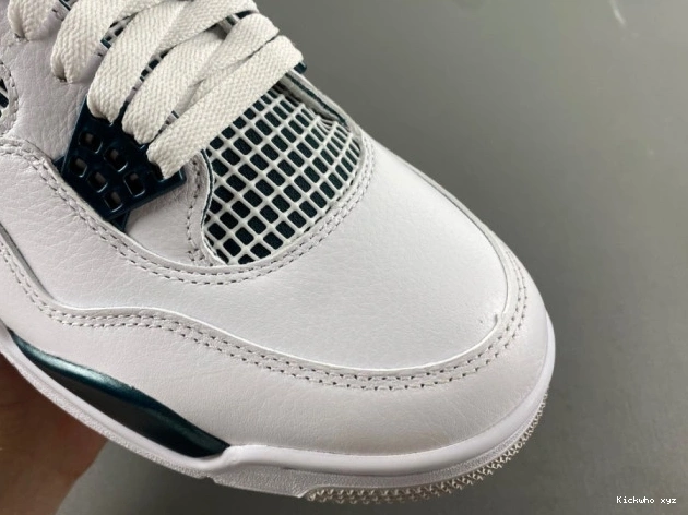 Oxidized Green Jordan Air 4 0710